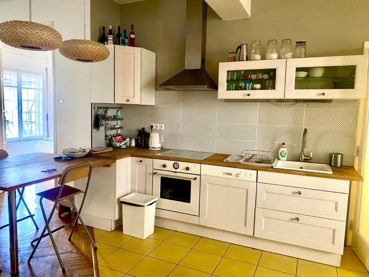 Radnoti Design Studio Apartment บูดาเปสต์ ภายนอก รูปภาพ